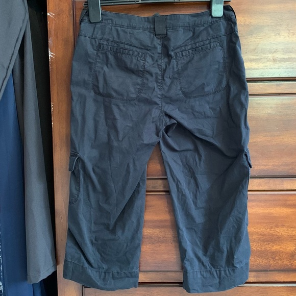 WHITE HOUSE BLACK MARKET - Cargo Capris - Picture 2 of 11